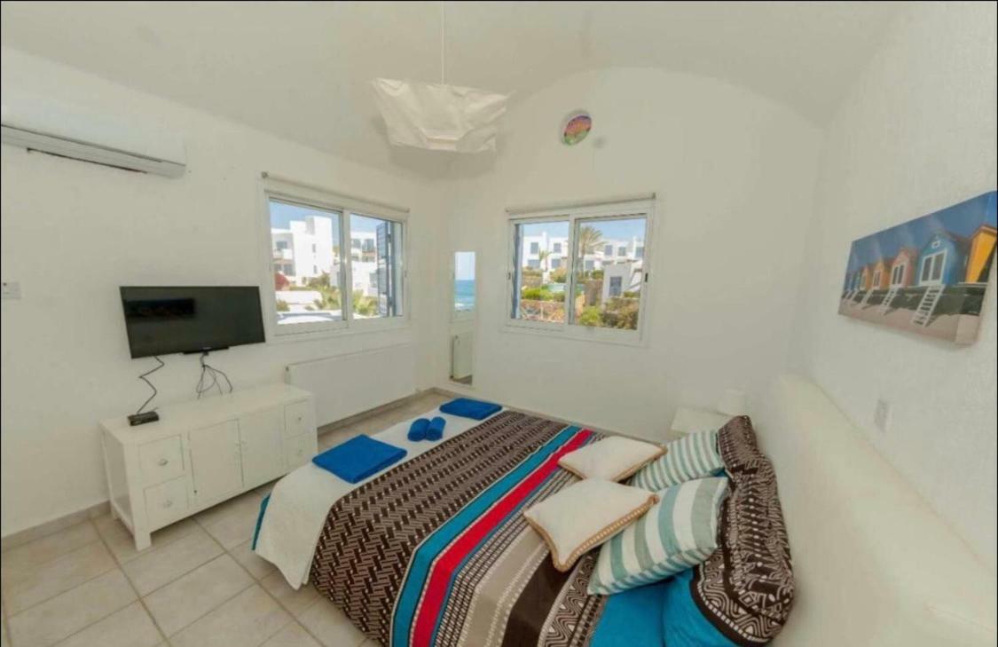 34 Beach Villa Paphos Exterior photo